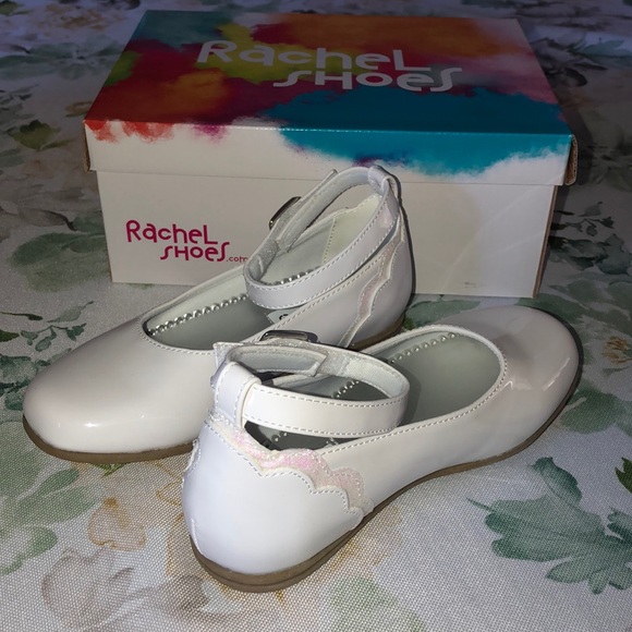 Rachel Shoes Other - NWOT girls white patent dress shoes w/ ankle strap
